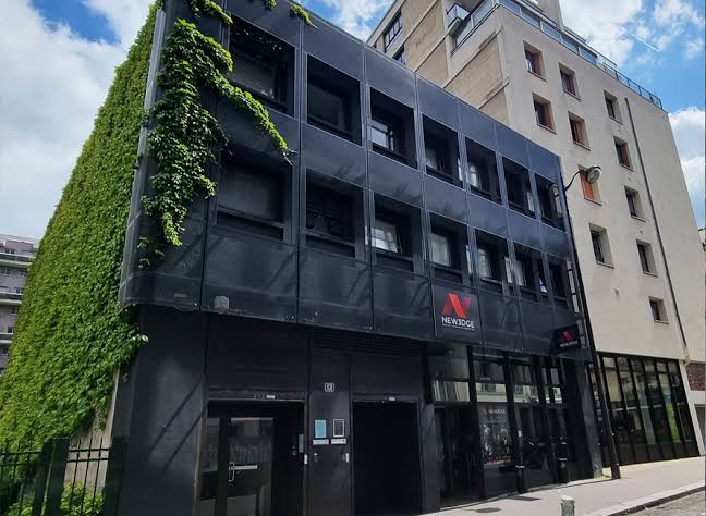 Façade du bâtiment de New3dge à Paris
